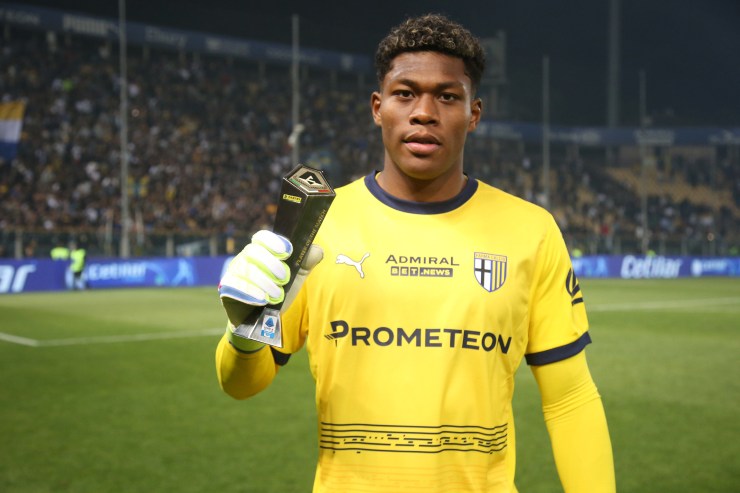 Suzuki col premio di Player of the Match