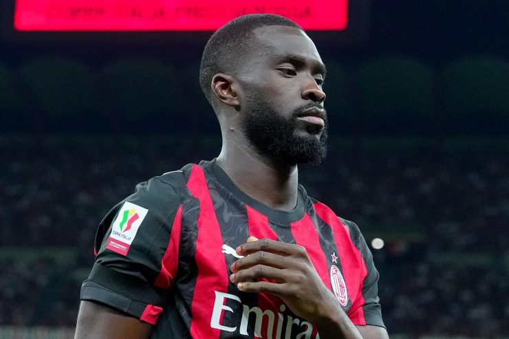 Milan-Napoli, Tomori lascia il campo