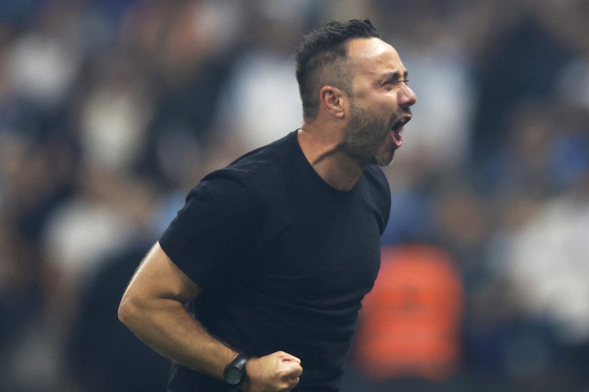 De Zerbi esulta dopo la vittoria contro il PSG