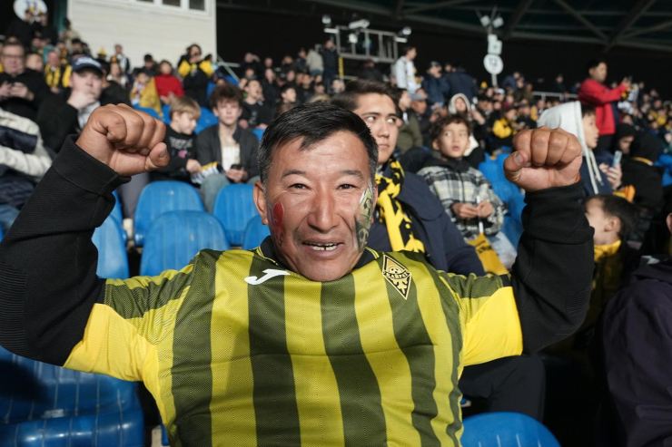 Tifoso Almaty durante il match di Champions col Real Madrid