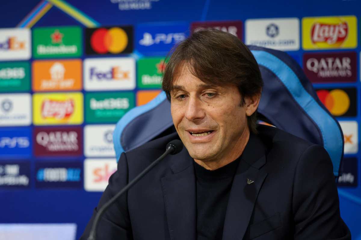 Conte contro la sfortuna: “Ci siamo allenati solo 15 minuti”. Altro infortunio in casa Napoli
