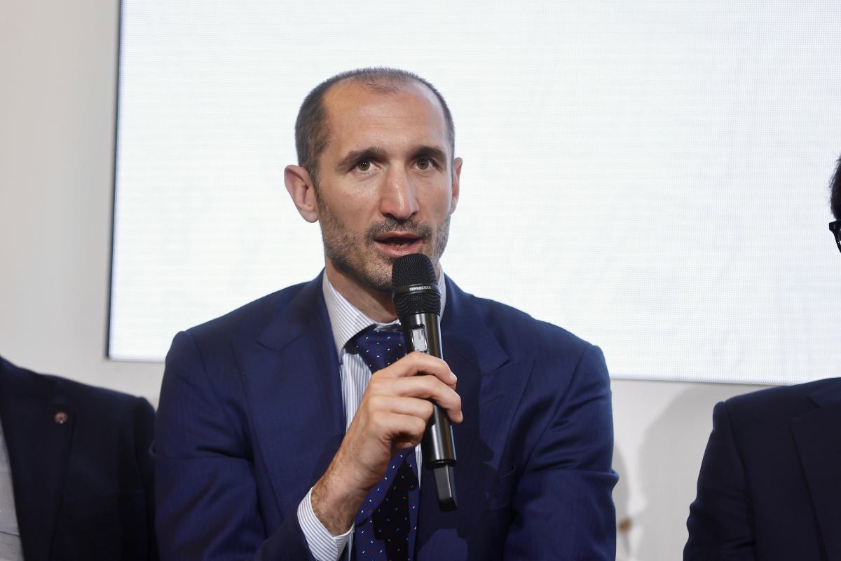 Juve, altri guai con il Fair Play Finanziario: l’annuncio di Chiellini Juve, altri guai con il Fair Play Finanziario: l’annuncio di Chiellini