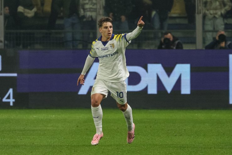 Bernabé esulta dopo un gol col Parma