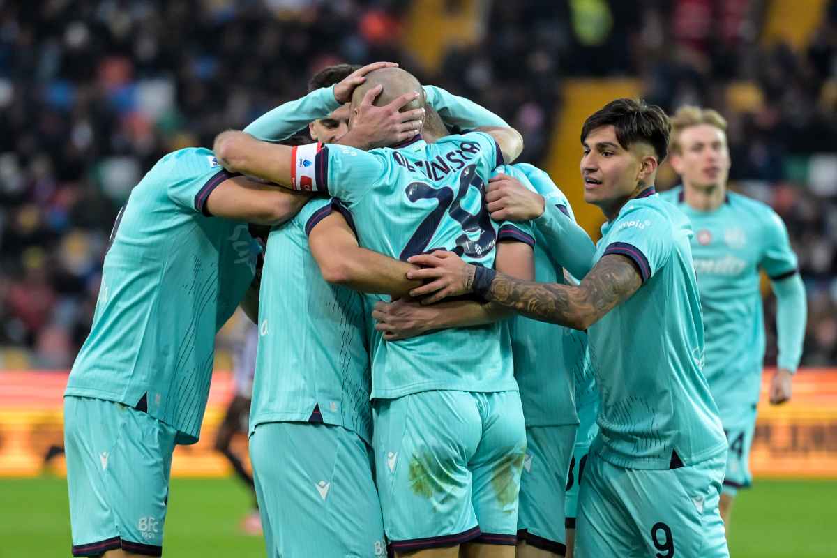 DIRETTA Serie A, dodicesima giornata di campionato: 3-3 incredibile tra Cagliari e Genoa, Bologna in testa con Inter e Roma