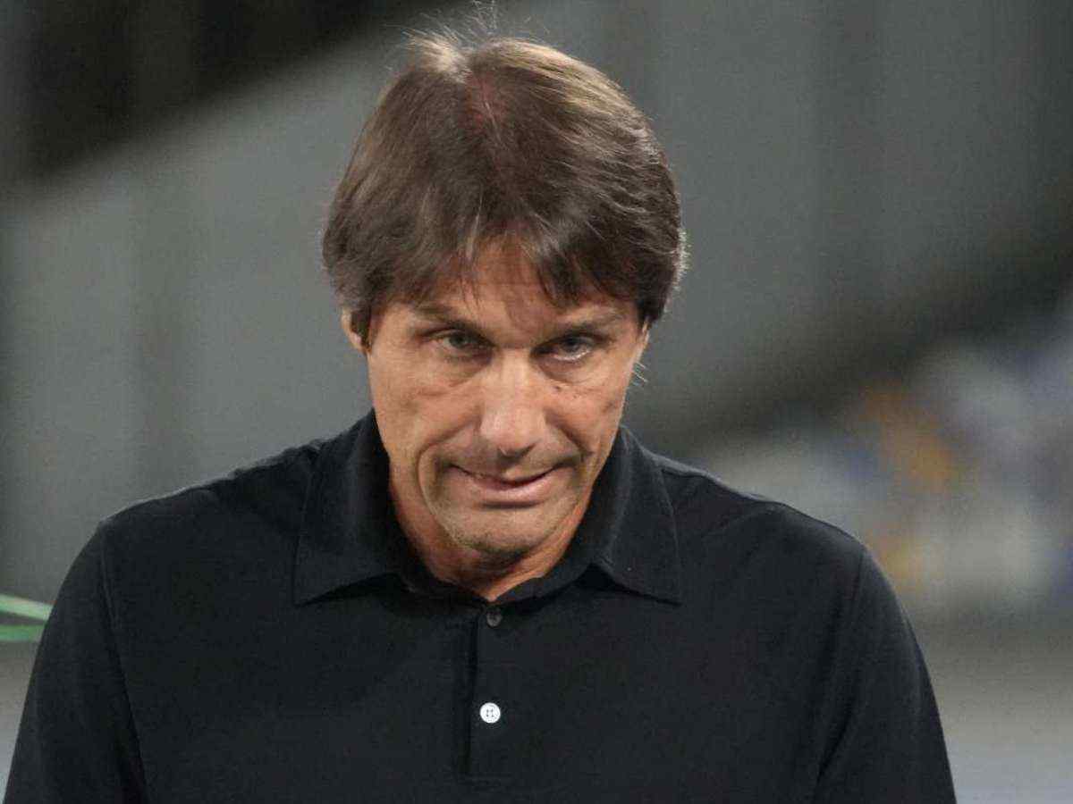 “Conte dia spiegazioni!”: attacco diretto all’allenatore del Napoli “Conte dia spiegazioni!”: attacco diretto all’allenatore del Napoli