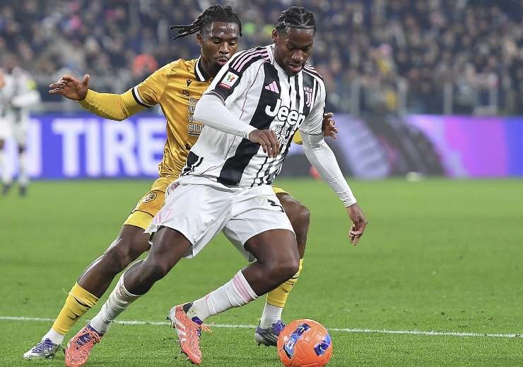 Jonathan David in azione contro l'Udinese in Coppa Italia