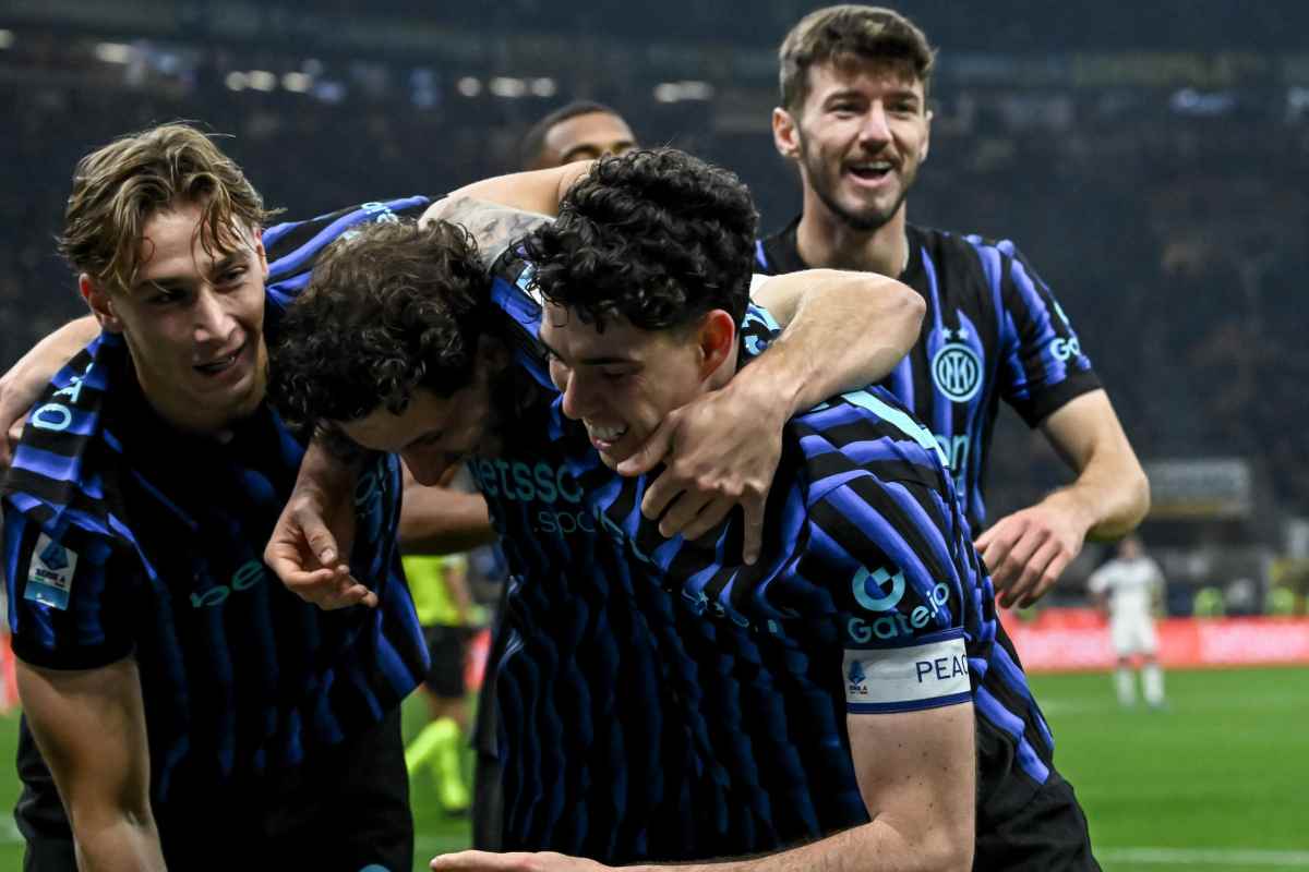 Tutta la felicità dell'Inter dopo il gol