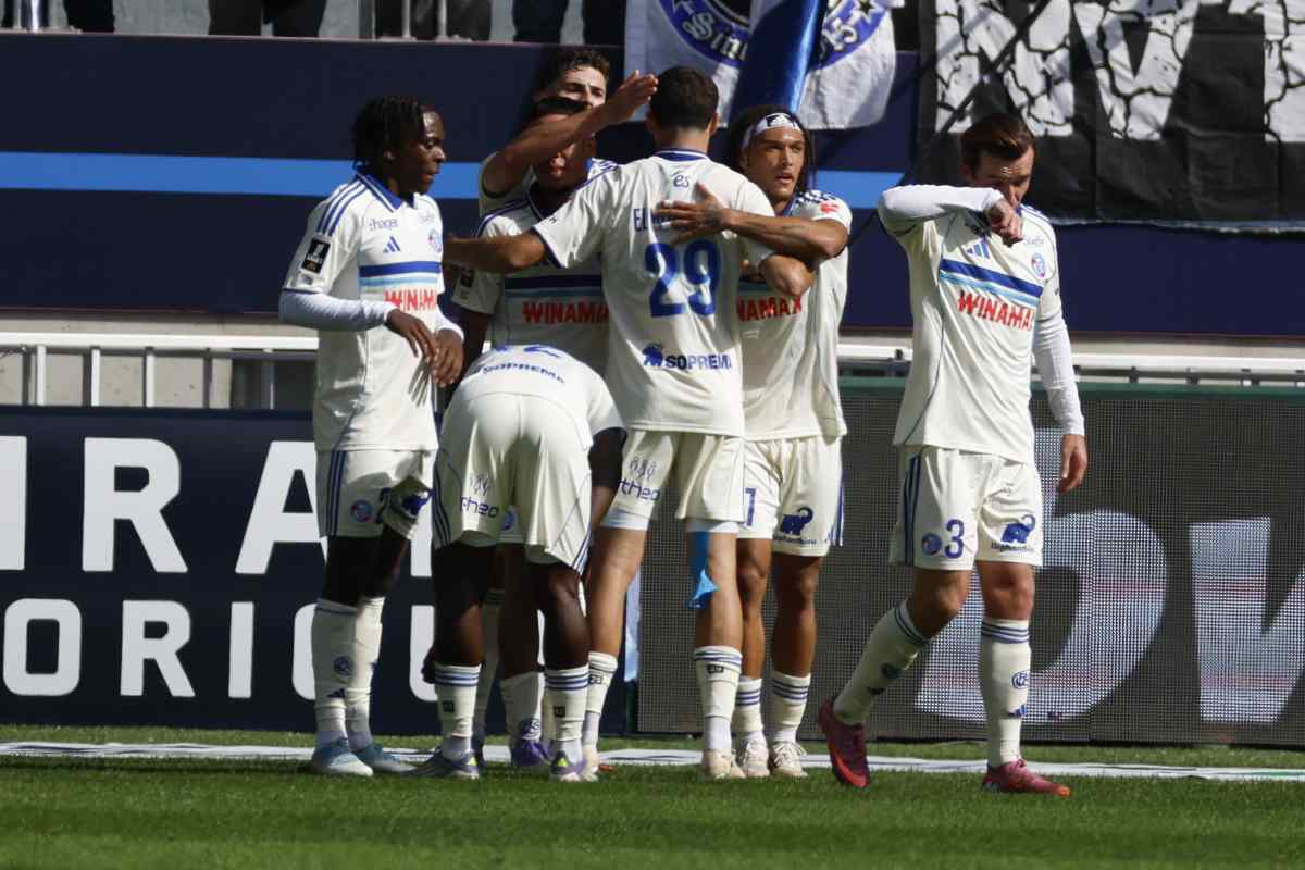 UFFICIALE, lo Strasburgo sospende un calciatore: salterà la prossima partita di Ligue 1 UFFICIALE, lo Strasburgo sospende un calciatore: salterà la prossima partita di Ligue 1