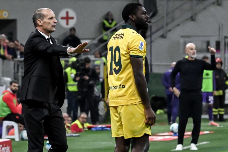 Allegri durante una partita del Milan