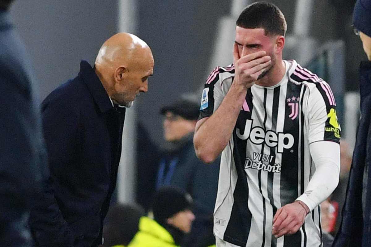 “La stagione di Vlahovic è compromessa”: le parole dell’ortopedico spaventano la Juve “La stagione di Vlahovic è compromessa”: le parole dell’ortopedico spaventano la Juve