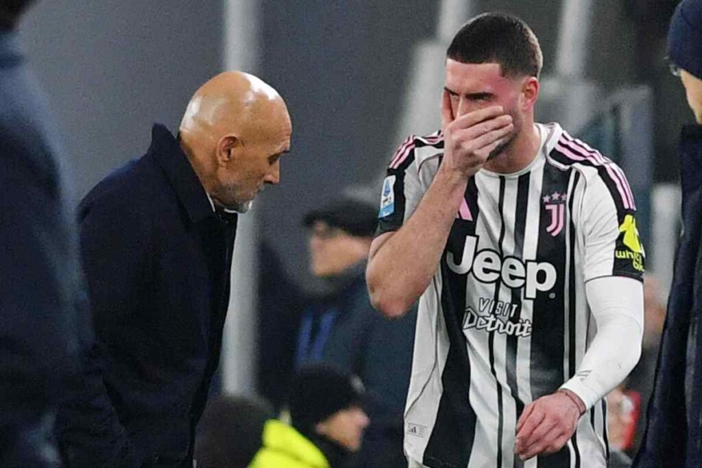 Vlahovic subito dopo l'infortunio