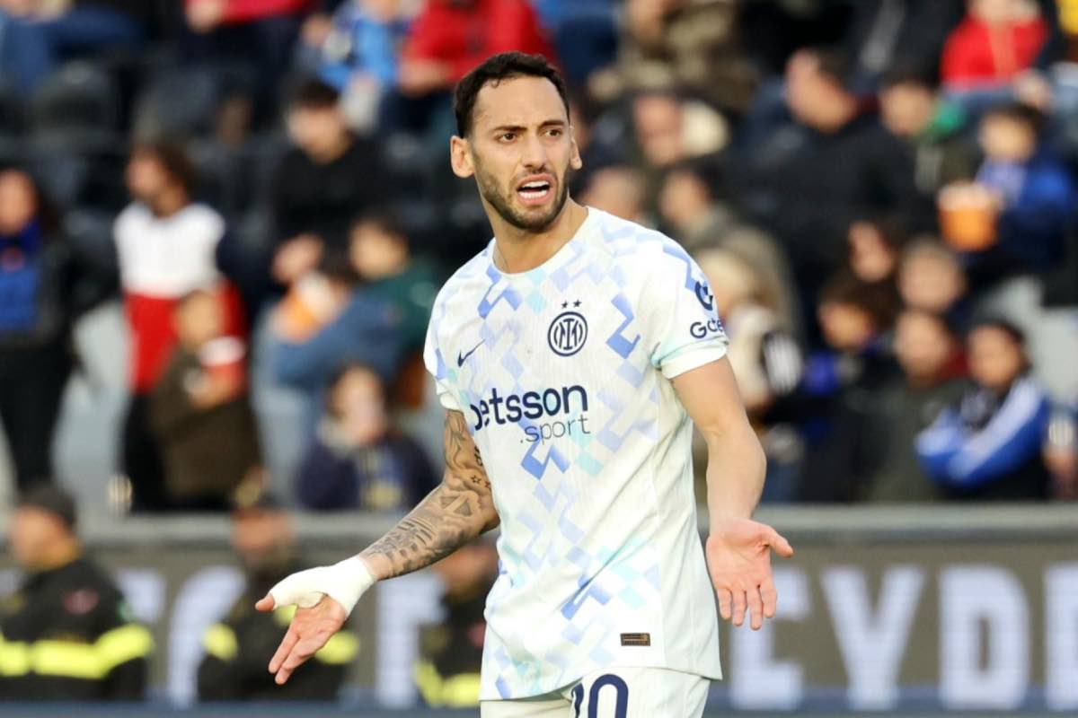 Inter, Calhanoglu fuori per infortunio