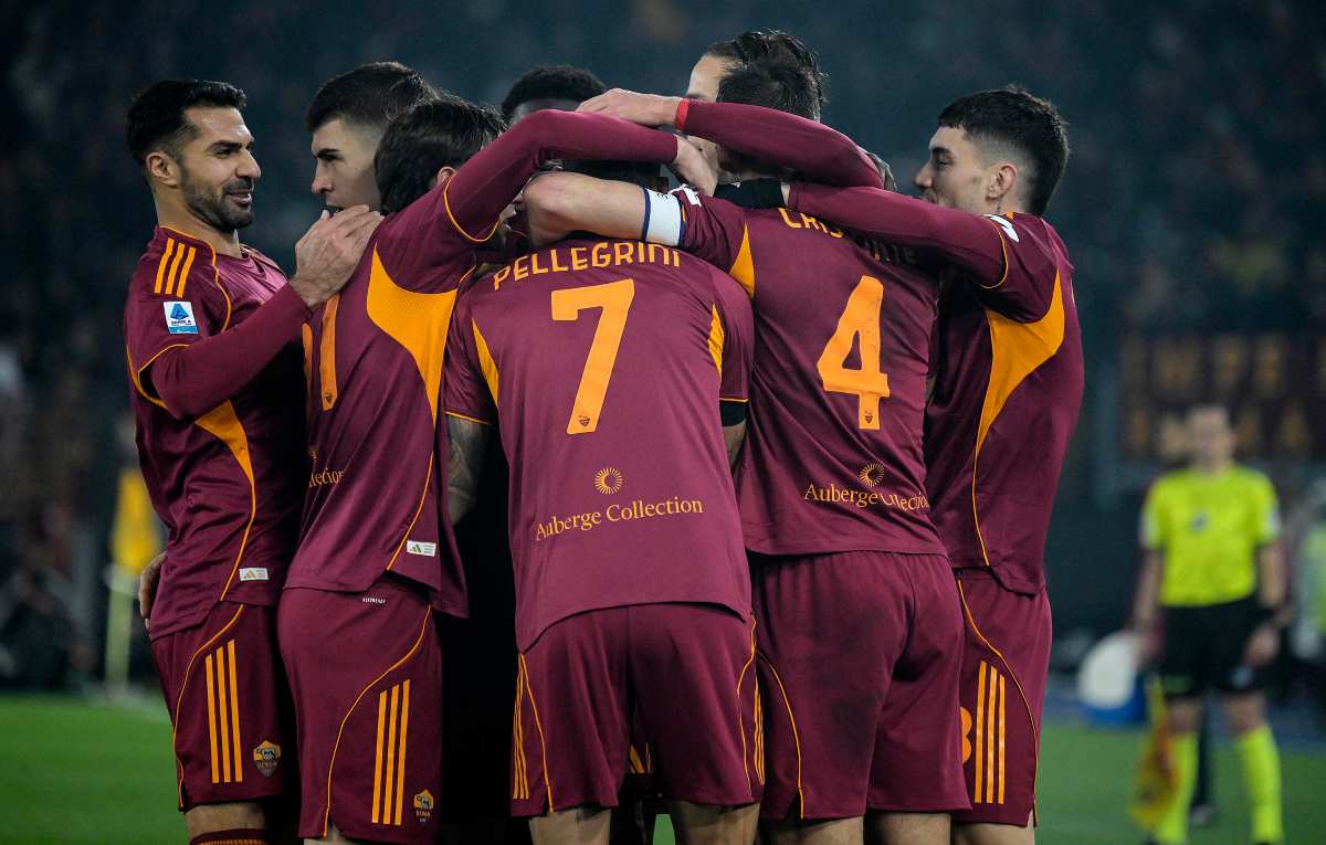 I calciatori della Roma fanno festa