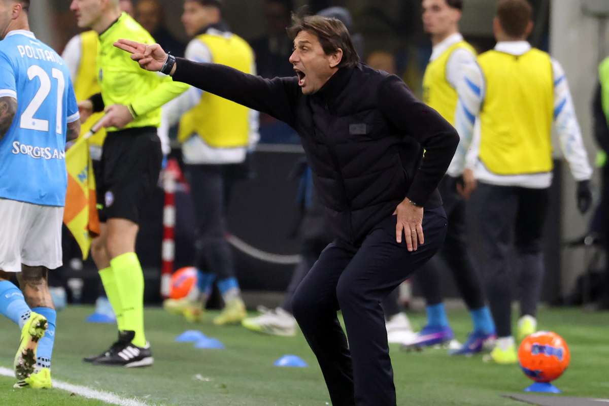 Inter Napoli, Conte perde la testa dopo il rigore del 2 1: “Vergognatevi!”