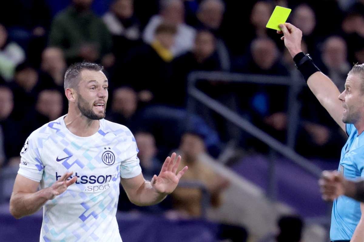 De Vrij durante una partita dell'Inter