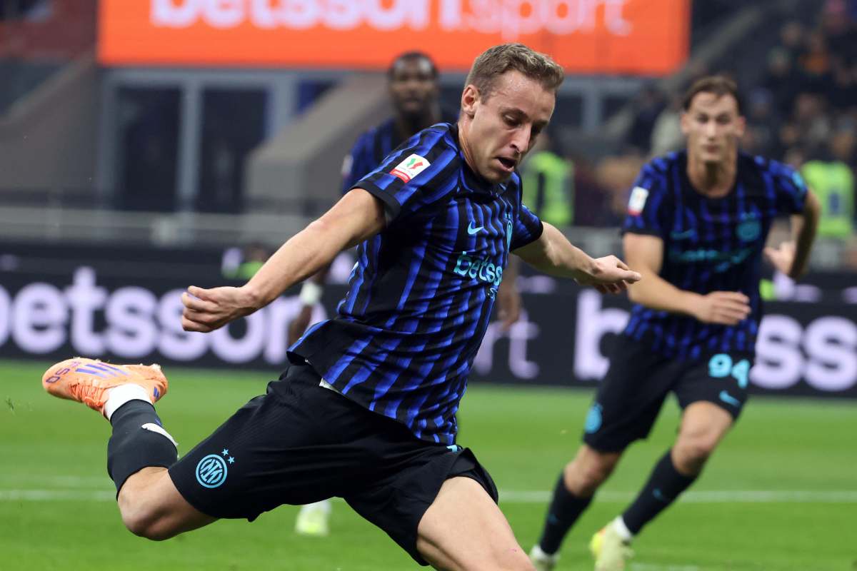 Affondo Nottingham per Frattesi, l’offerta all’Inter: un top club si muove per Dumfries | CM