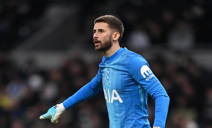 Vicario in azione con il Tottenham