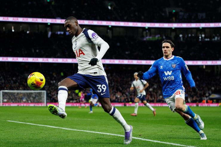 Kolo Muani in azione col Tottenham