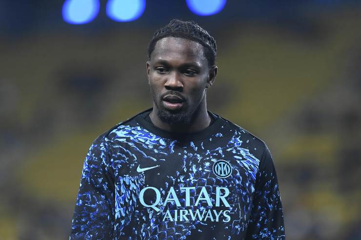 Thuram prima di una partita dell'Inter