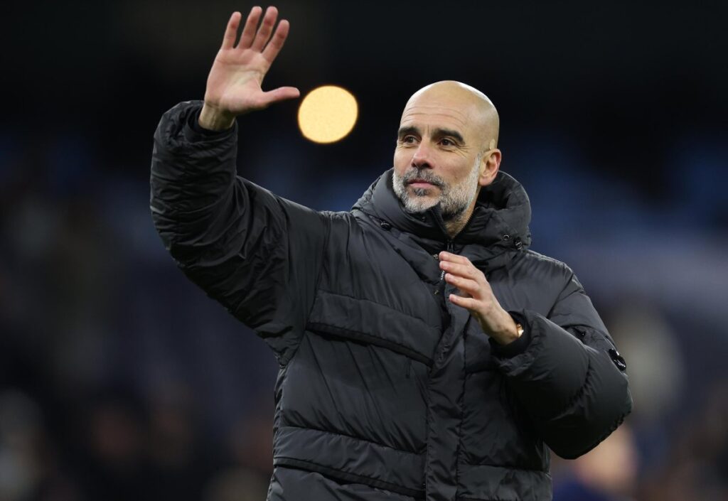 Guardiola saluta i tifosi