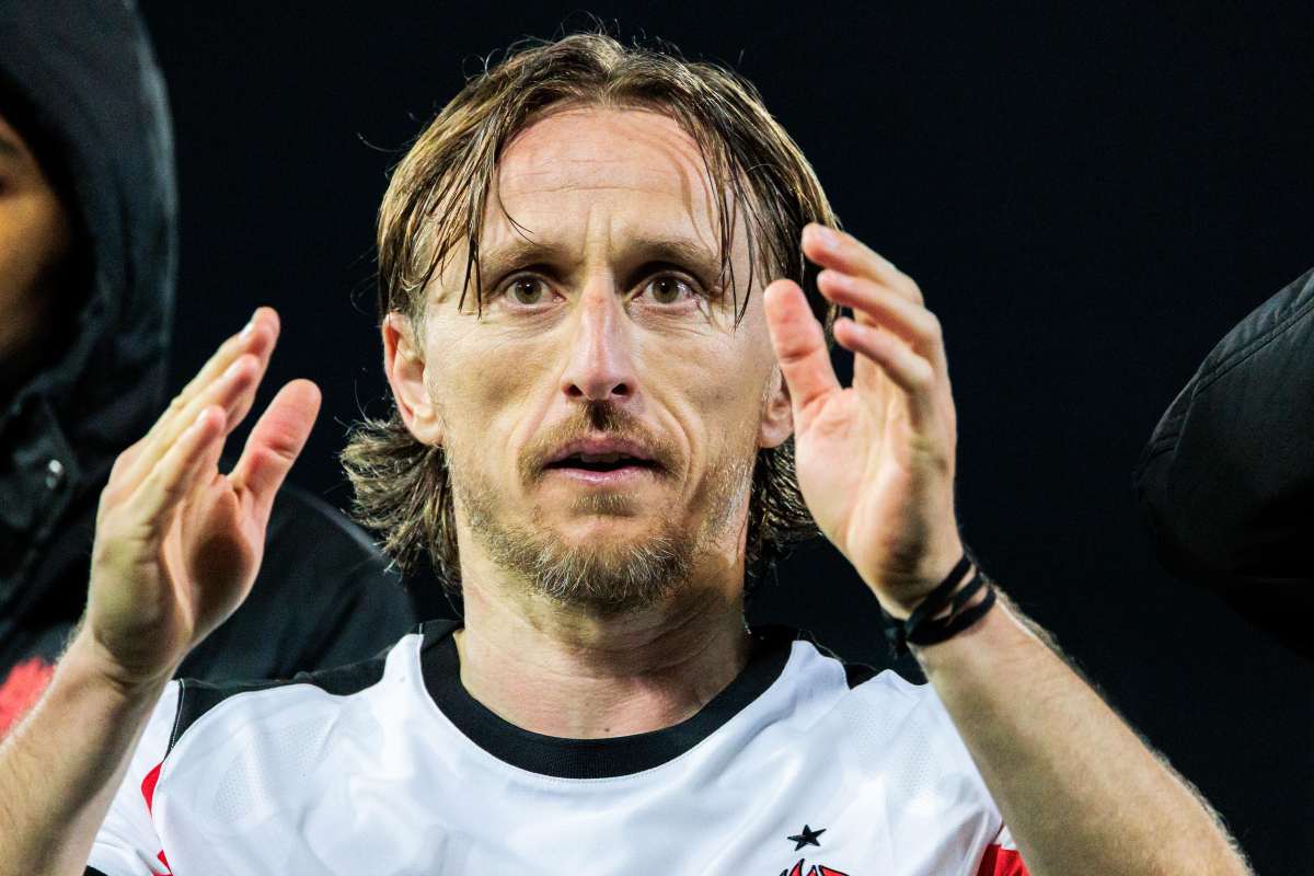 Modric ringrazia i tifosi
