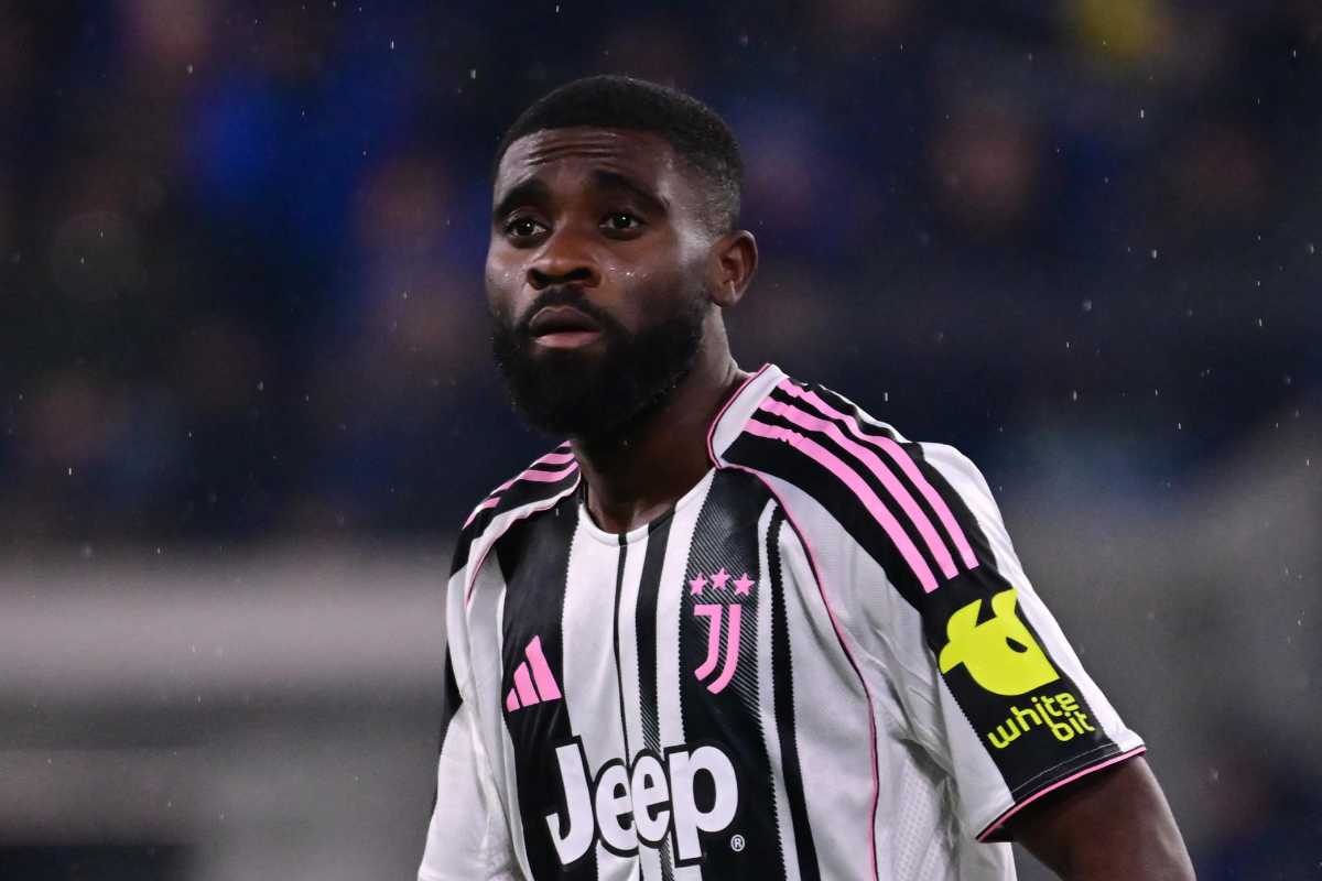 boga con la maglia della juventus