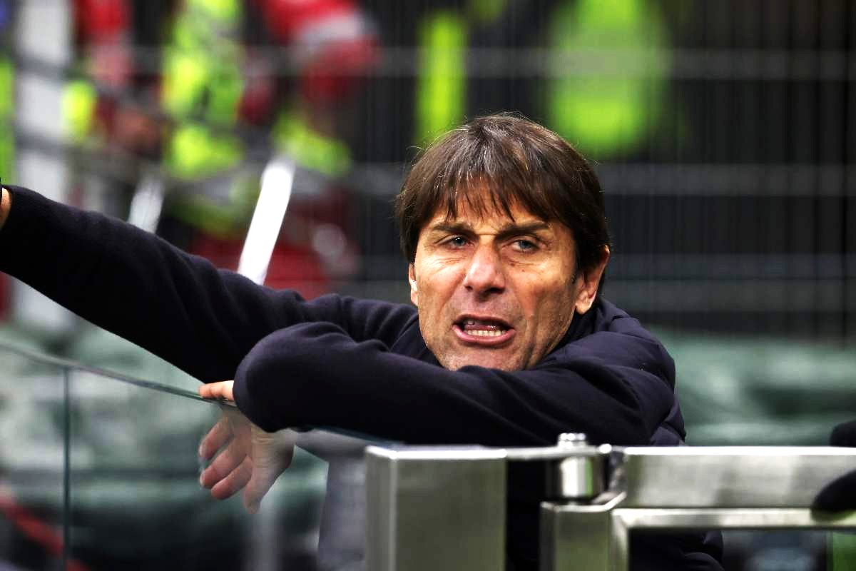 Conte accerchiato: “L’Inter gli ha regalato lo Scudetto. Ecco chi al suo posto”