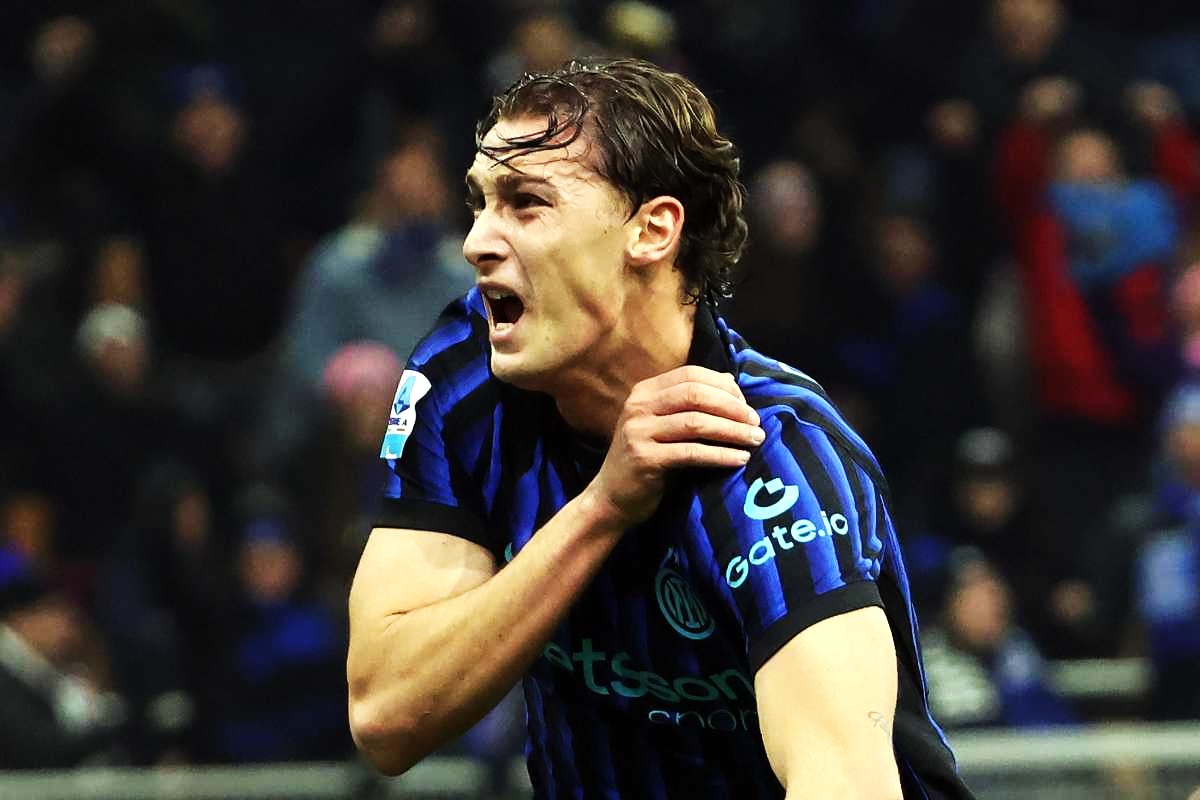 Pio Esposito esulta dopo un gol con l'Inter