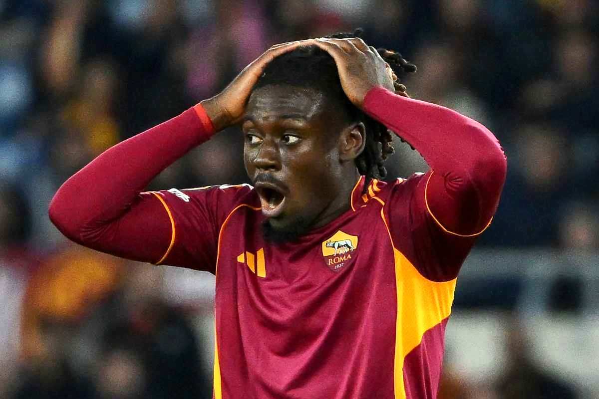Kone scioccato durante una partita della Roma