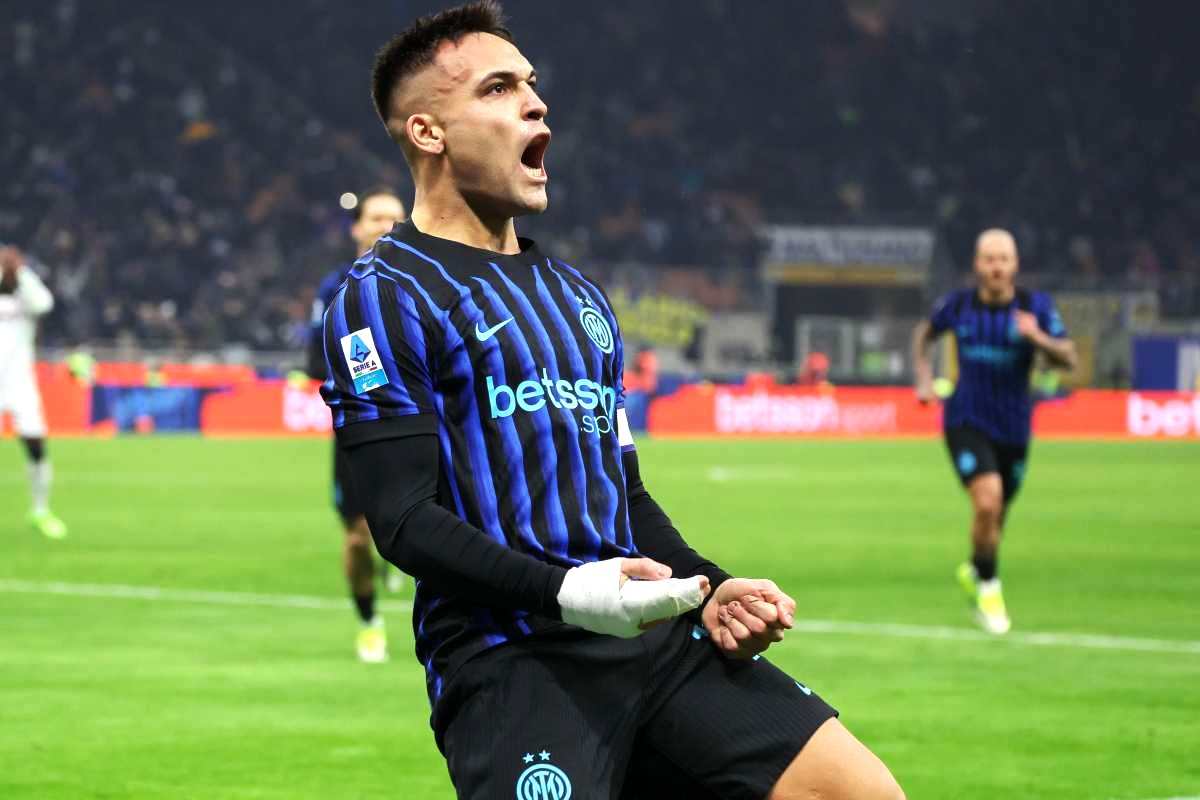 Lautaro esulta dopo un gol con l'Inter
