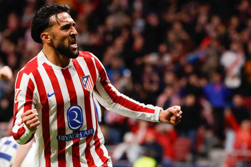 nico gonzalez esulta per un gol