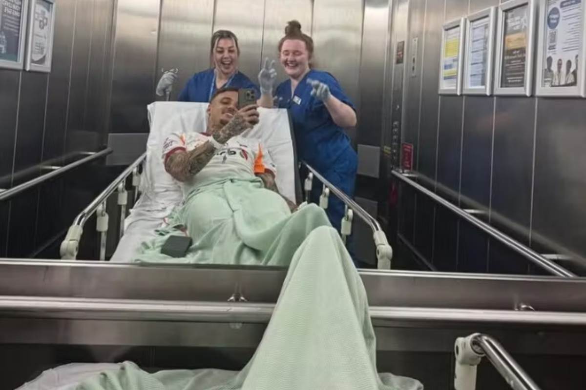 Noa Lang dopo l'operazione