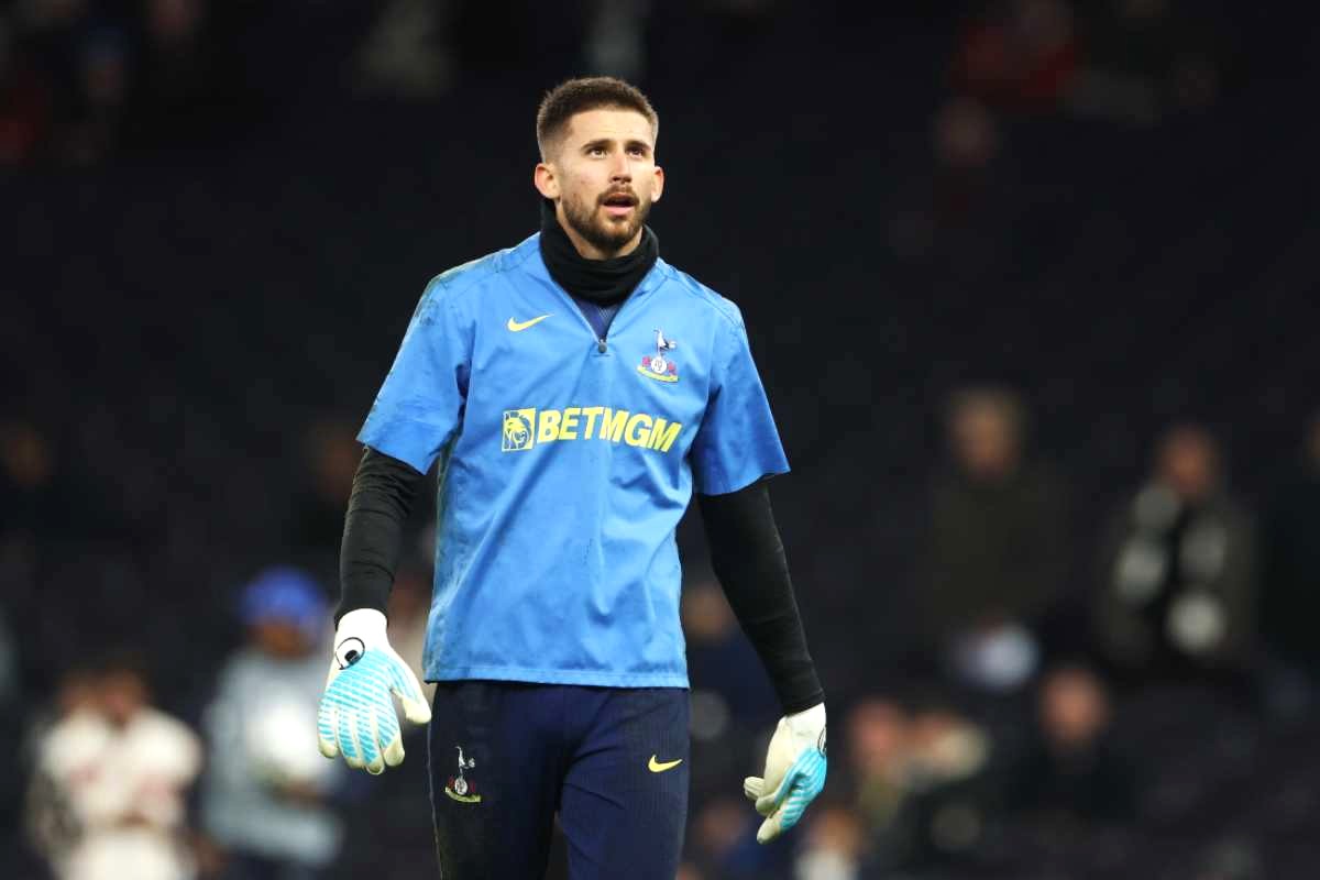 Vicario prima di una partita del Tottenham