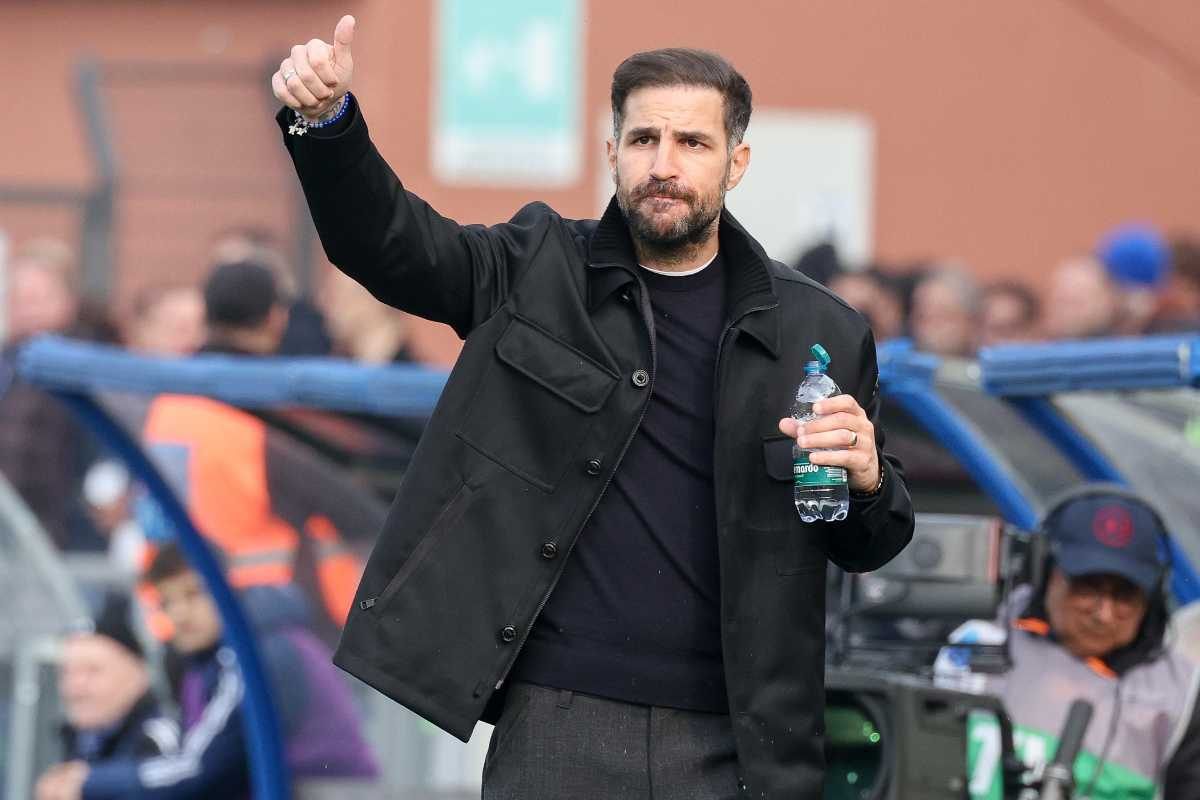 Fabregas saluta e ringrazia i tifosi