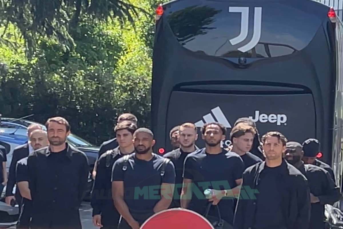 Juve, la curva carica la squadra