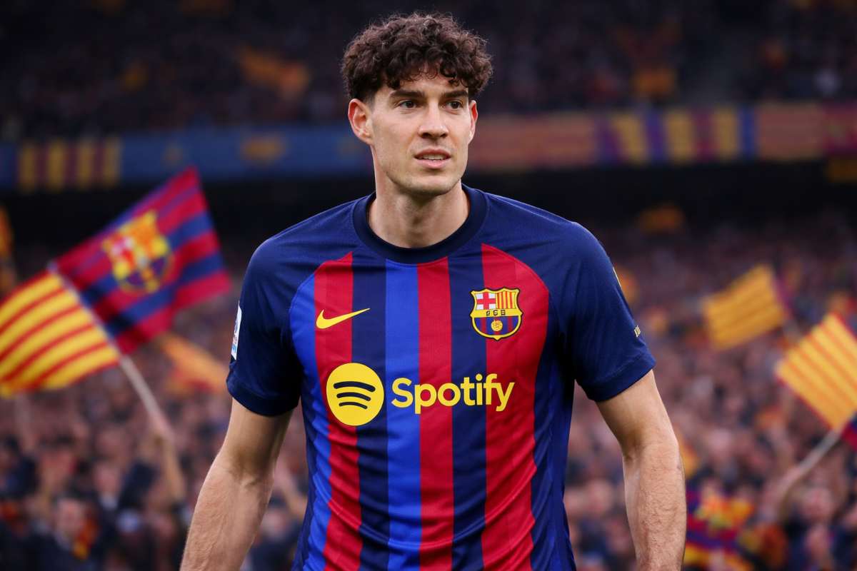 Bastoni con maglia Barcellona: foto AI