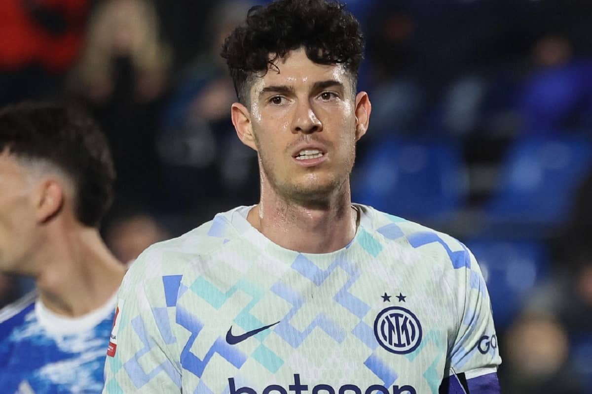 Bastoni durante Como-Inter