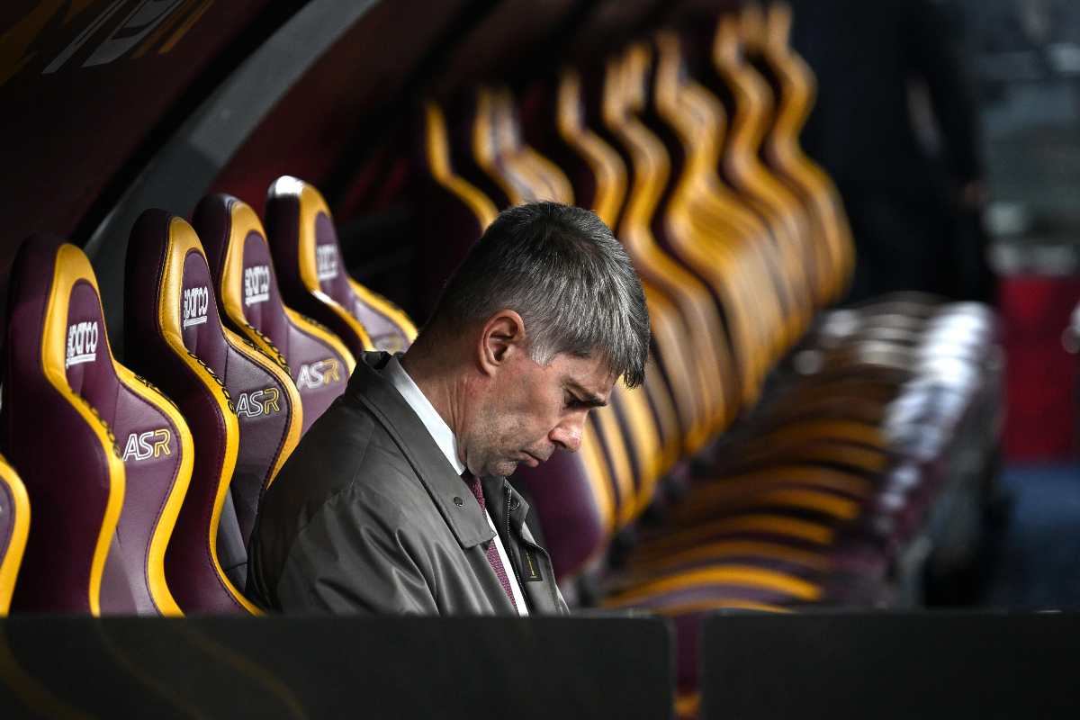 Frederic Massara a capo chino sulla panchina giallorossa