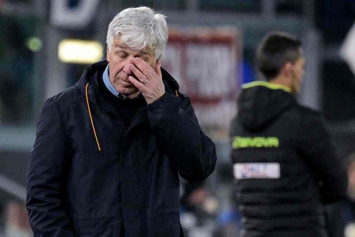 Gasperini triste a bordo campo