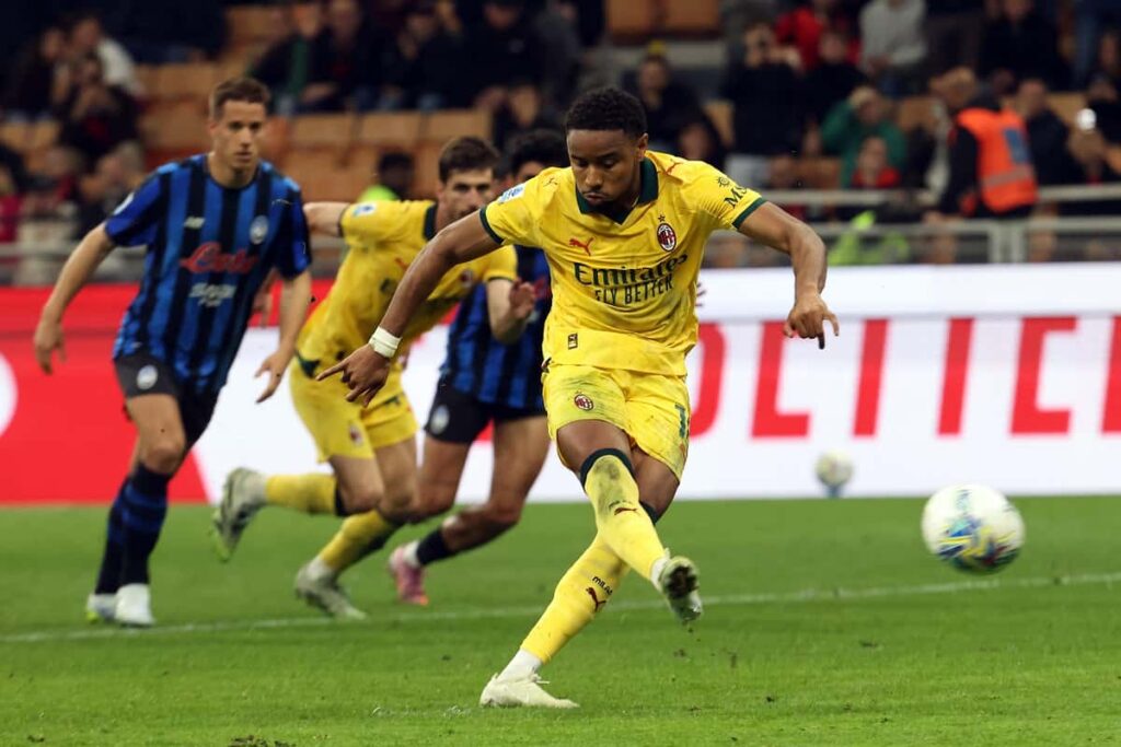 Moviola Serie A, i rigori di Milan, Roma e Como