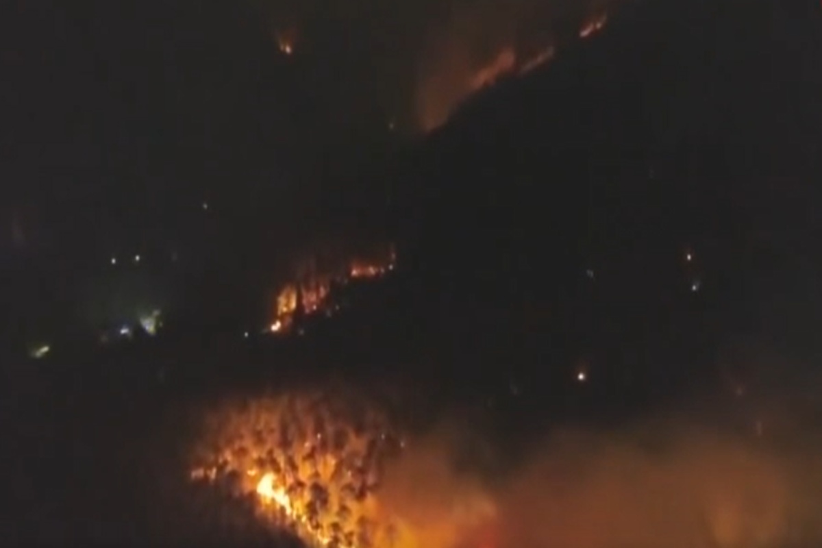 Immagine incendio monte Faeta