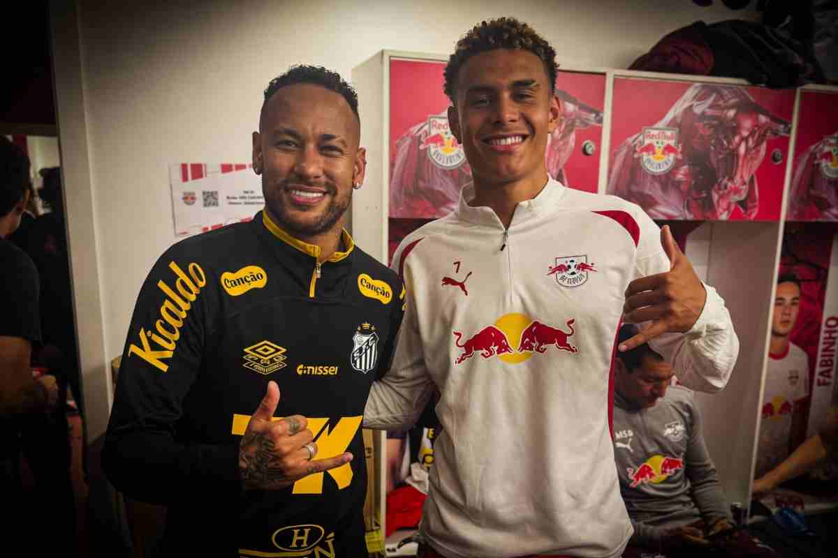 Nusa con Neymar