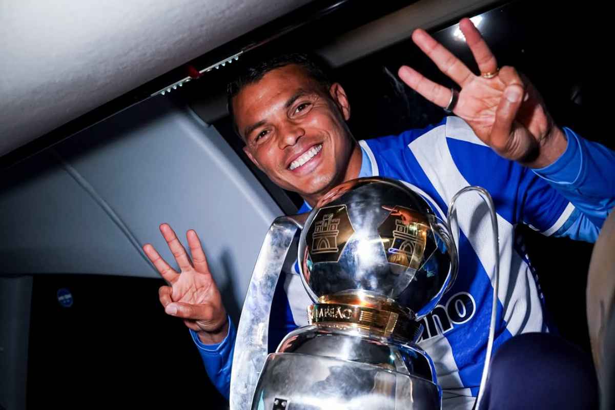 Thiago Silva festeggia la vittoria del campionato col Porto