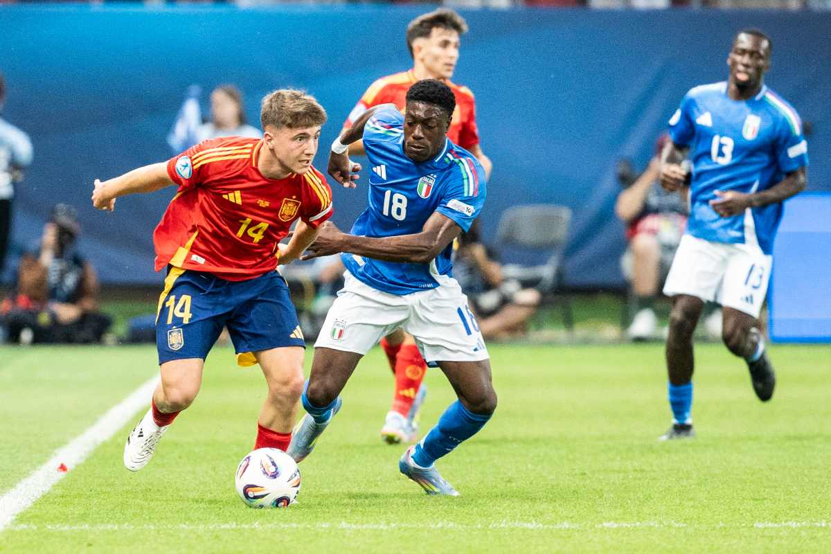 Issa Doumbia con la maglia della Nazionale italiana