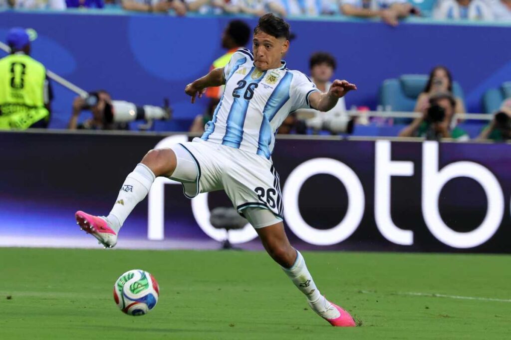 Molina in azione con l'Argentina