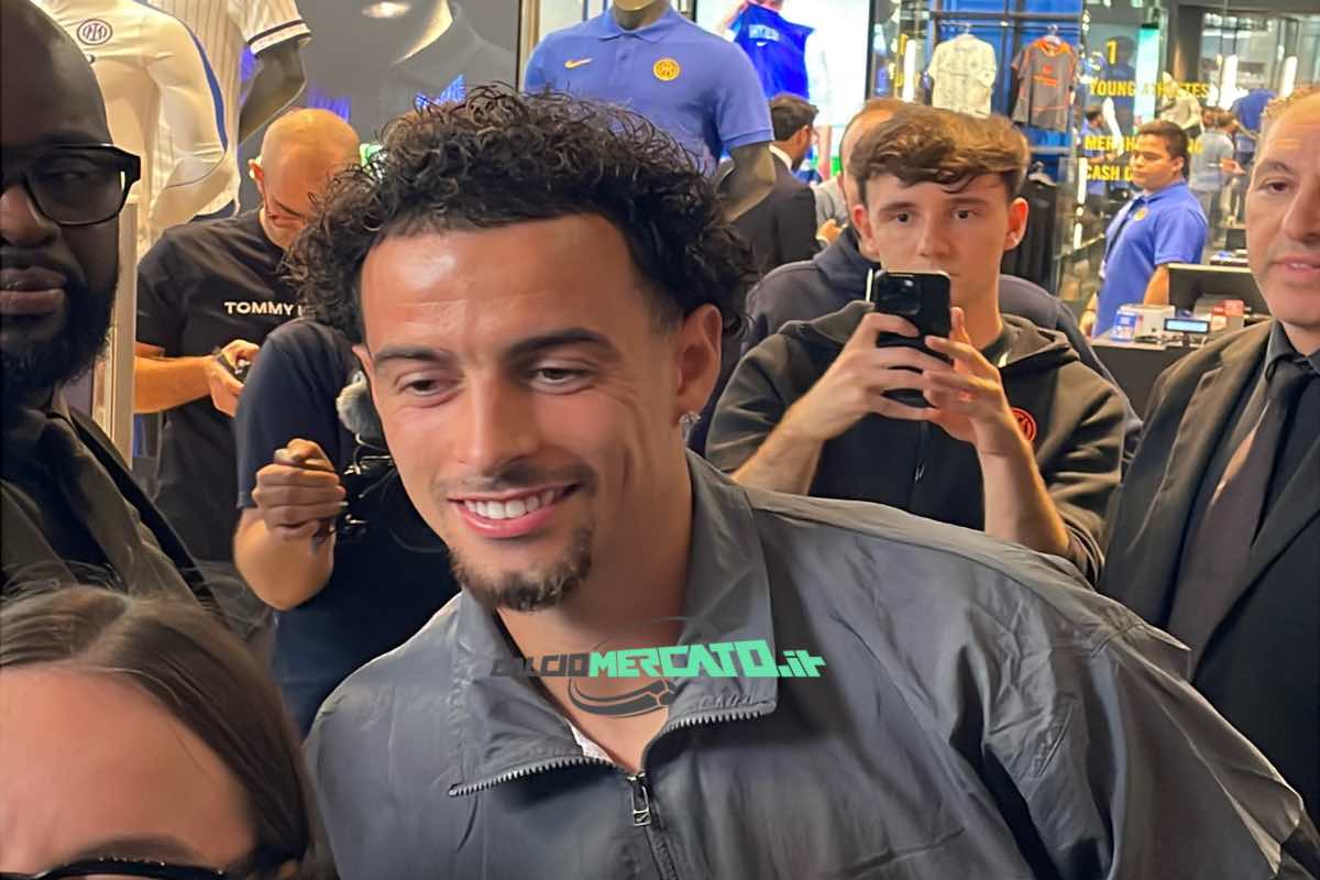 Inter, Jones incontra i tifosi