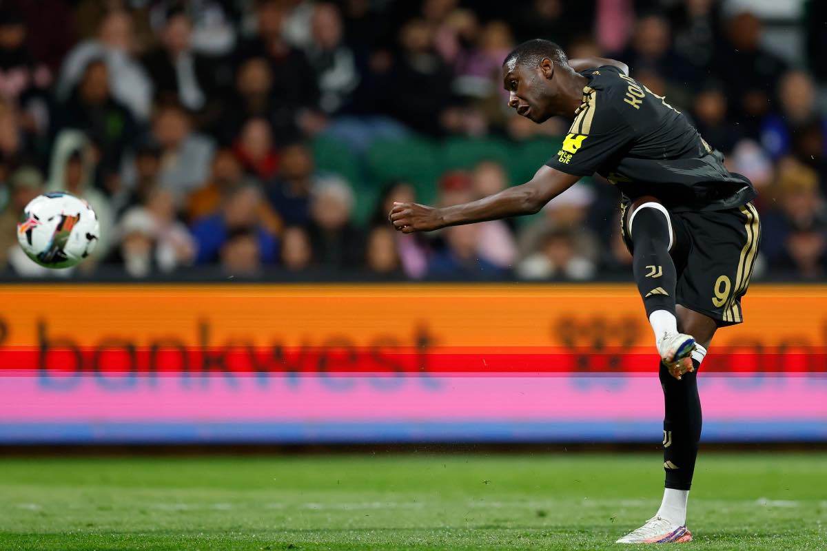 Juventus, Kolo Muani male in amichevole